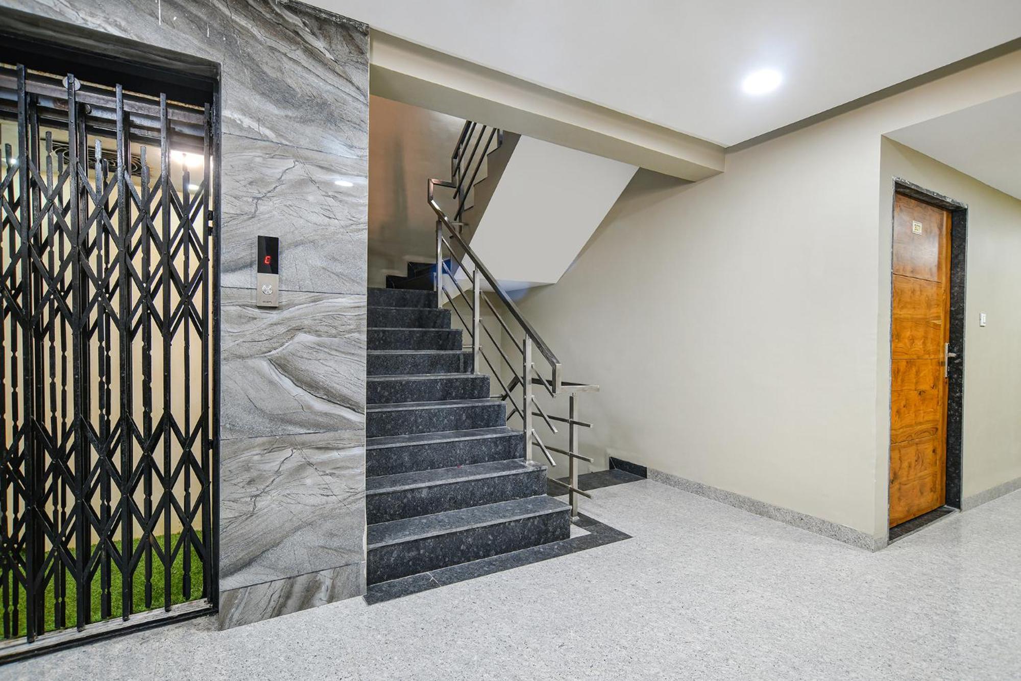 Fabhotel Classic Inn Ιντόρ Εξωτερικό φωτογραφία